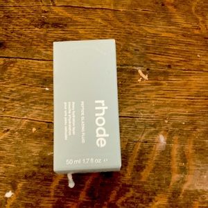 RHODE NEW PEPTIDE GLAZING FLUID